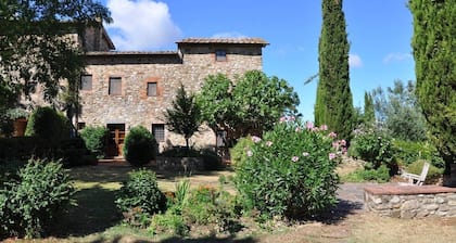 Chianti - gutgelegenes Bauernhaus mit schöner Aussicht
