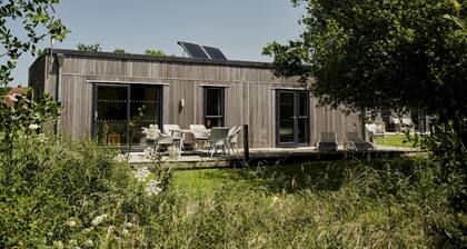 Beckington Lodge, a rural retreat on the outskirts of Frome, near Longleat Safari Park and Bath!