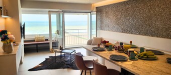 Maramar Westend Luxury Apartment with Sea View