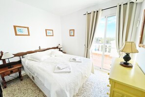 2 habitaciones, tabla de planchar con plancha y acceso a internet