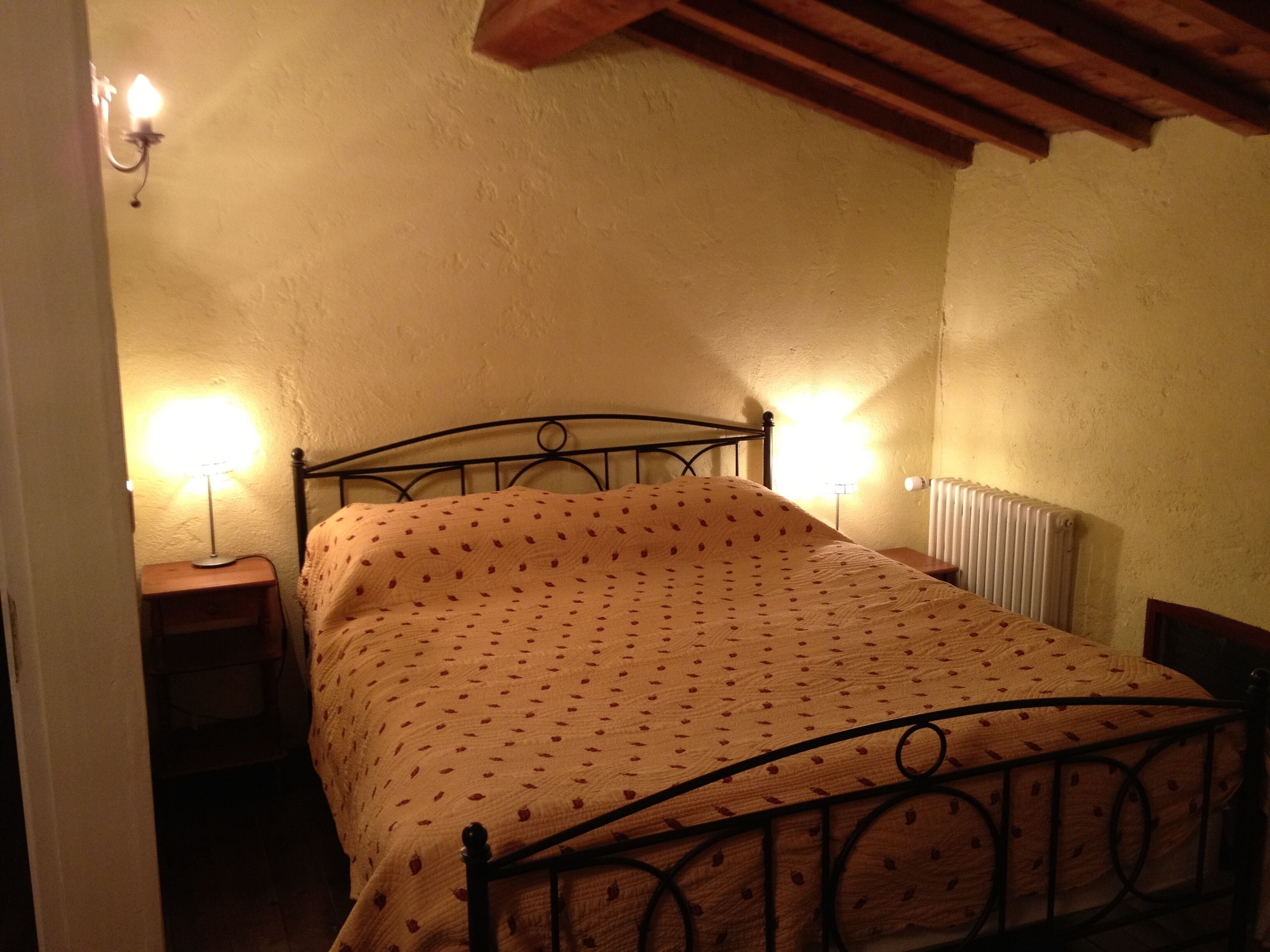 Two person gite in town of Prades (2 people maximum)