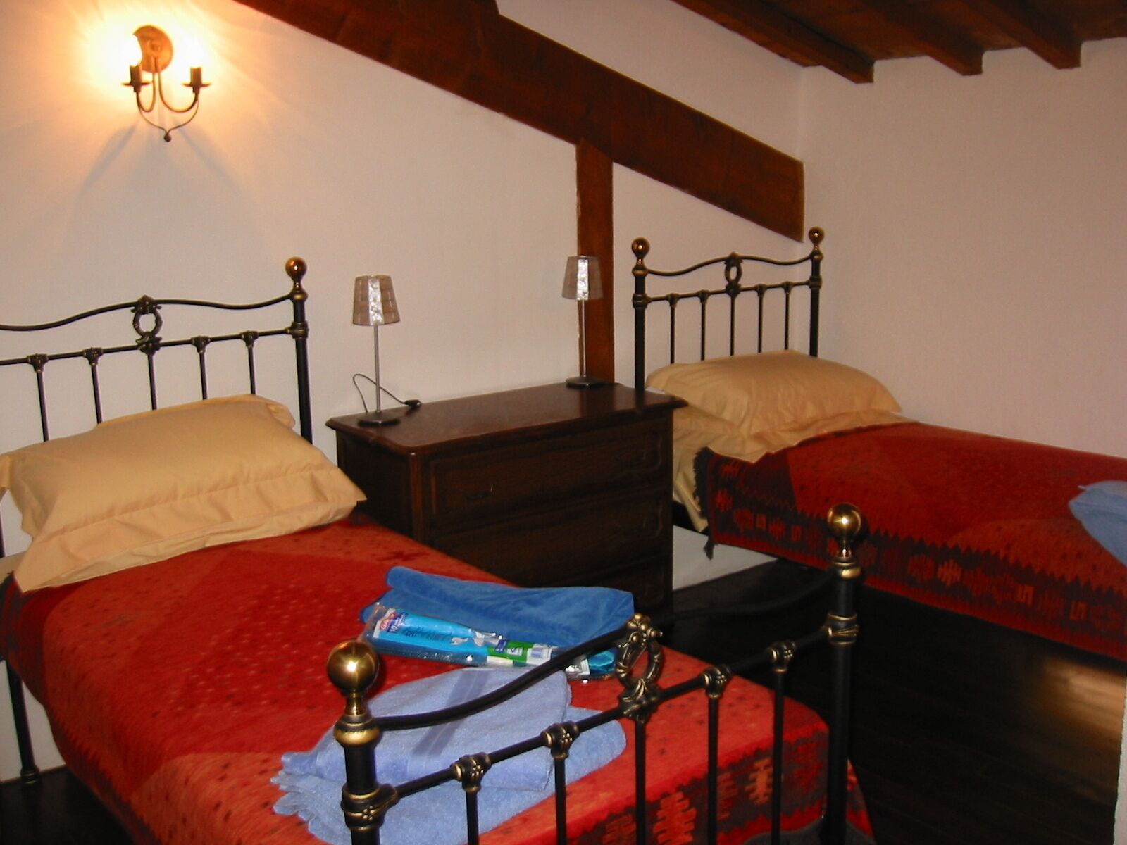 Two person gite in town of Prades (2 people maximum)