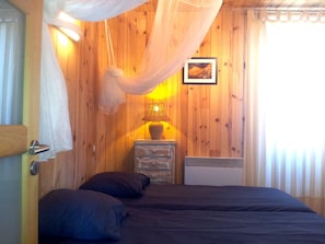 2 bedrooms, iron/ironing board, WiFi - IN THE HEART OF CAP-FERRET LARGE APARTMENT WITH 140m2 GARDEN WITHDRAWAL 300M OCEAN (Lège-Cap-Ferret)