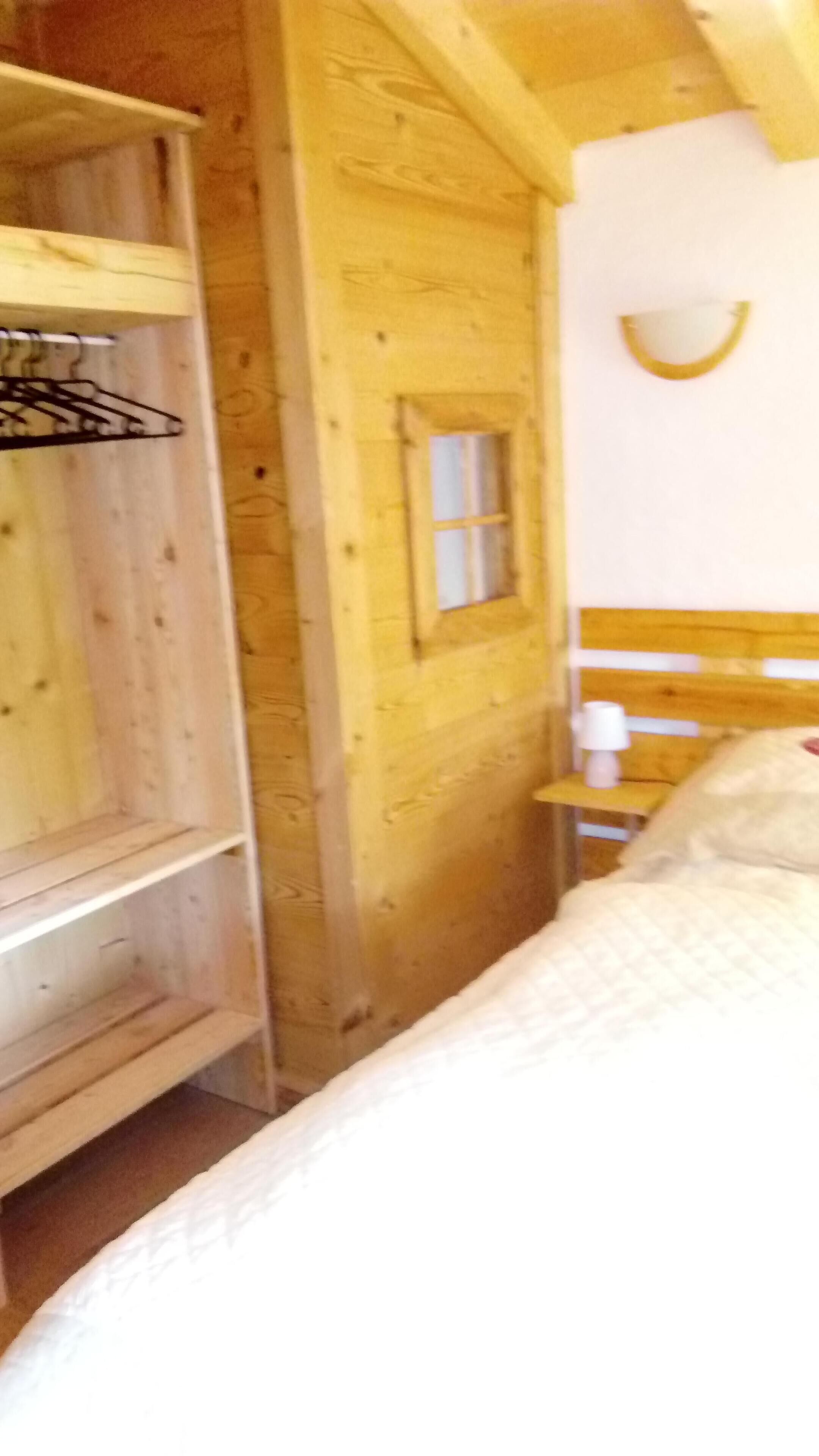 New, comfortable and well equipped. Pets allowed on request