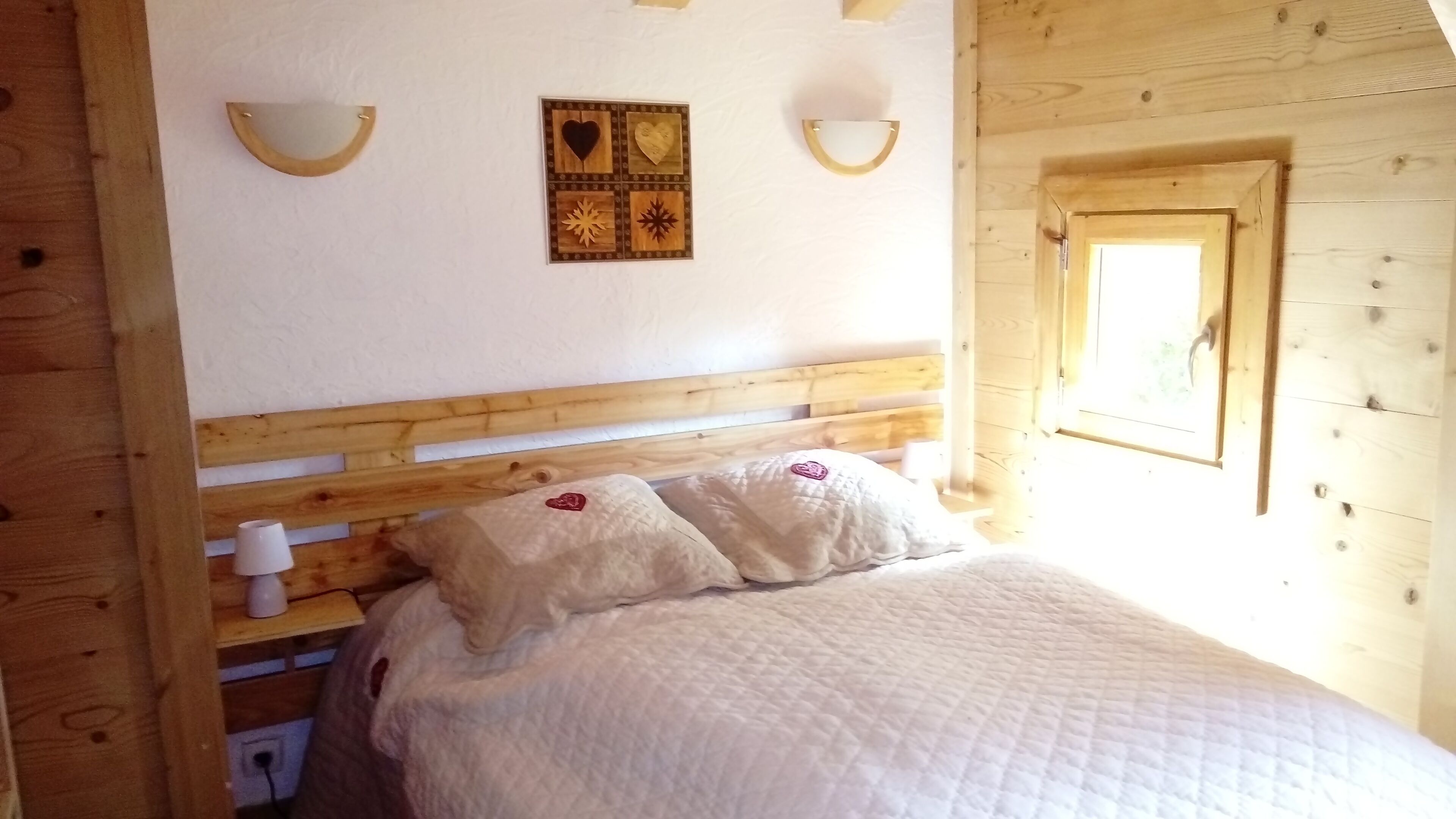 New, comfortable and well equipped. Pets allowed on request