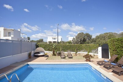 Tourist Villa 300 meters from the beaches with Wifi included