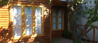 Independent Cabin 