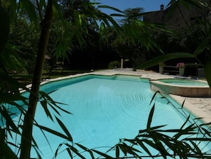 Piscine extérieure
