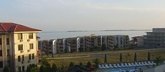 Apartment With Pool, Restaurant & Sea Views
