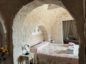 2 bedrooms, iron/ironing board, travel crib, free WiFi