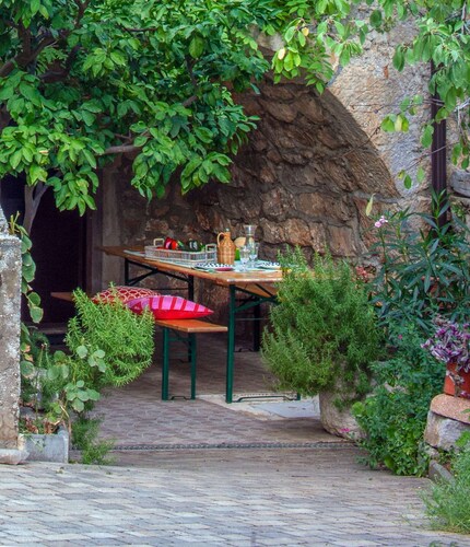 Restored farmhouse near the sea