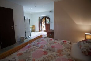 3 dormitorios, escritorio, wifi y ropa de cama