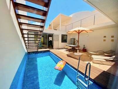 Villa with private pool, fiber optic internet, close to the sea, sheltered courtyard