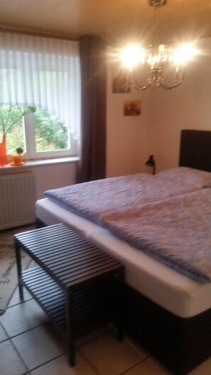 2 Schlafzimmer, Bügeleisen/Bügelbrett, kostenloses WLAN, Bettwäsche