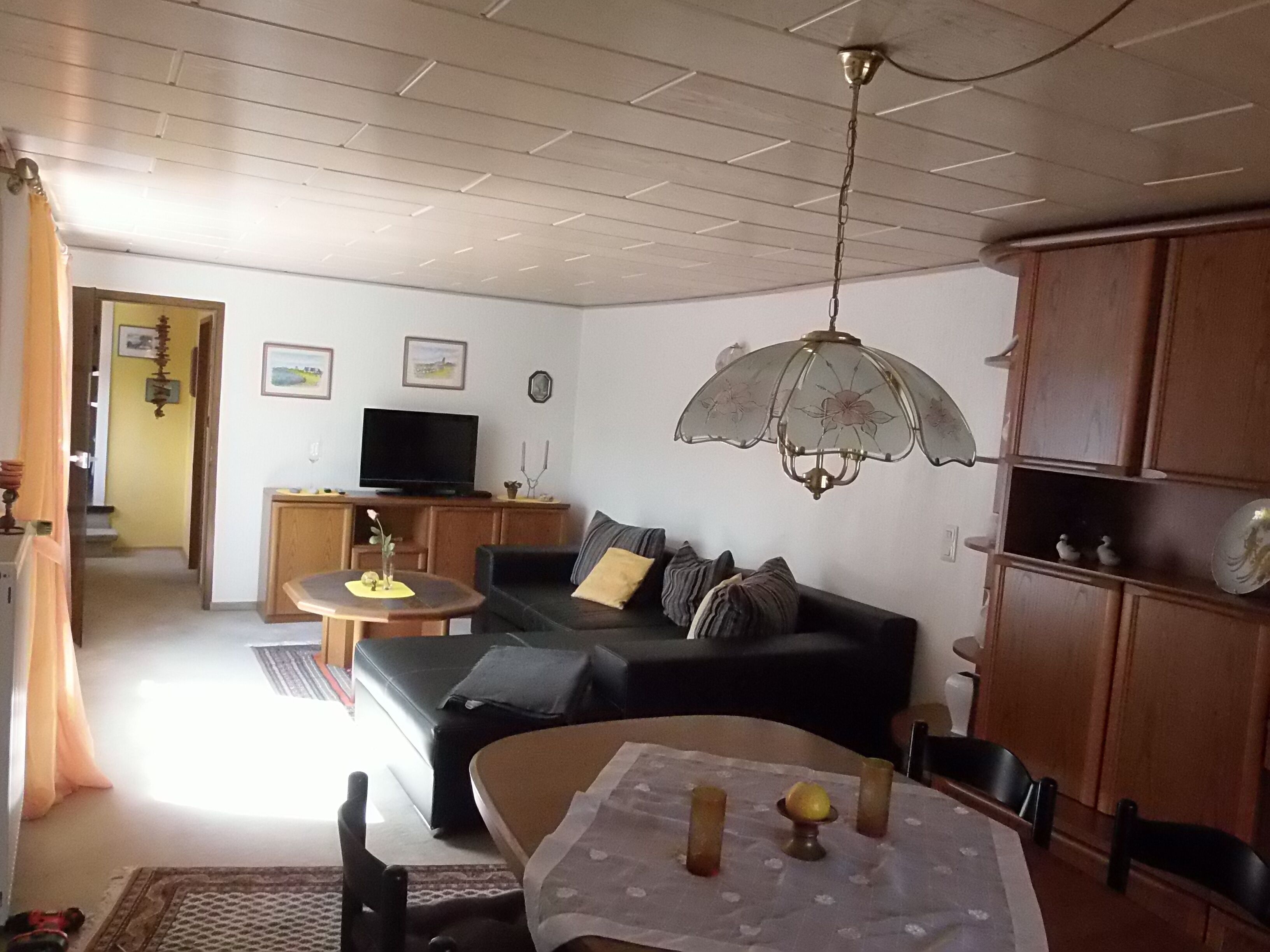 Televisie, boeken en een stereo