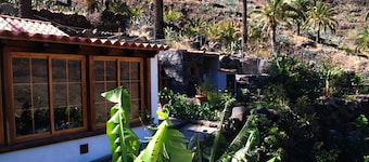 Casita de Chele - Small house for two people with a lot of nature and Wifi!