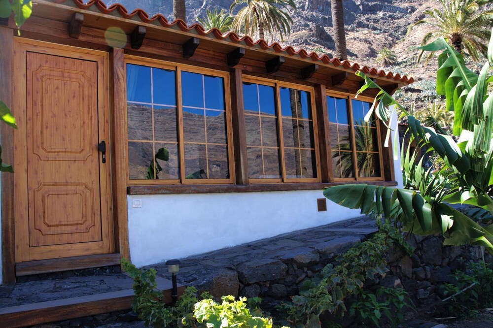 Casita de Chele - Small house for two people with a lot of nature and Wifi!