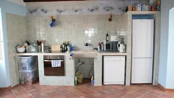 Refrigerador, horno, parrilla de estufa y lavavajillas