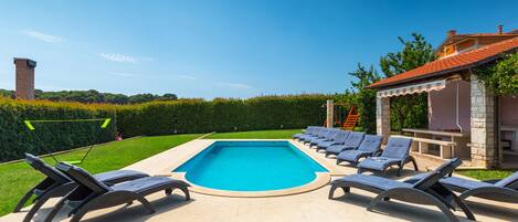 Outdoor pool, a heated pool