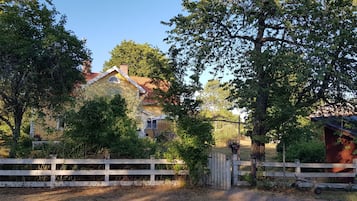 Enceinte de lâhĂ©bergement