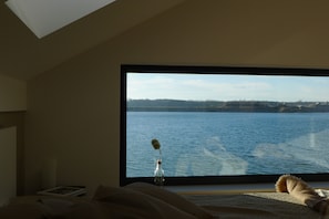 6 bedrooms, iron/ironing board, travel cot, free WiFi
