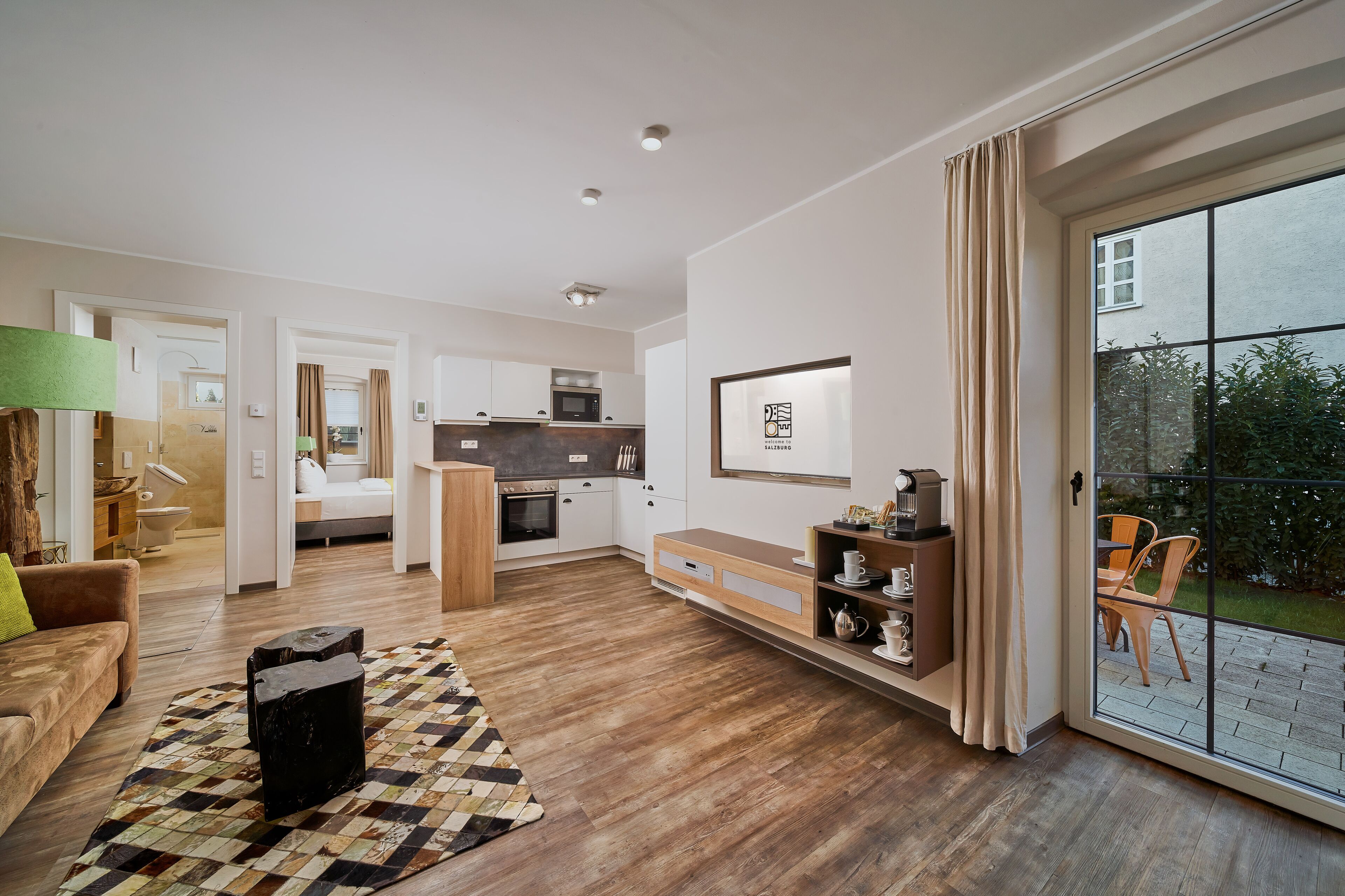 Noble, fully equipped apartment centrally located newly renovated