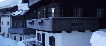 Rustic vacation apartment in Nassfeld, Sonnleitn, directly on the ski slope, 2 bathrooms, 2 toilets