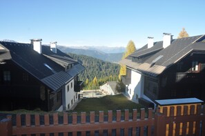 Exterior - Rustic vacation apartment in Nassfeld, Sonnleitn, directly on the ski slope, 2 bathrooms, 2 toilets (Hermagor)