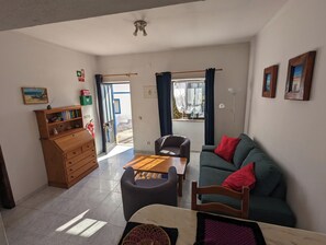 Téléviseur, foyer, chaîne audio