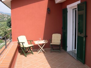 Property grounds - Hillside overlooking the sea (italien)