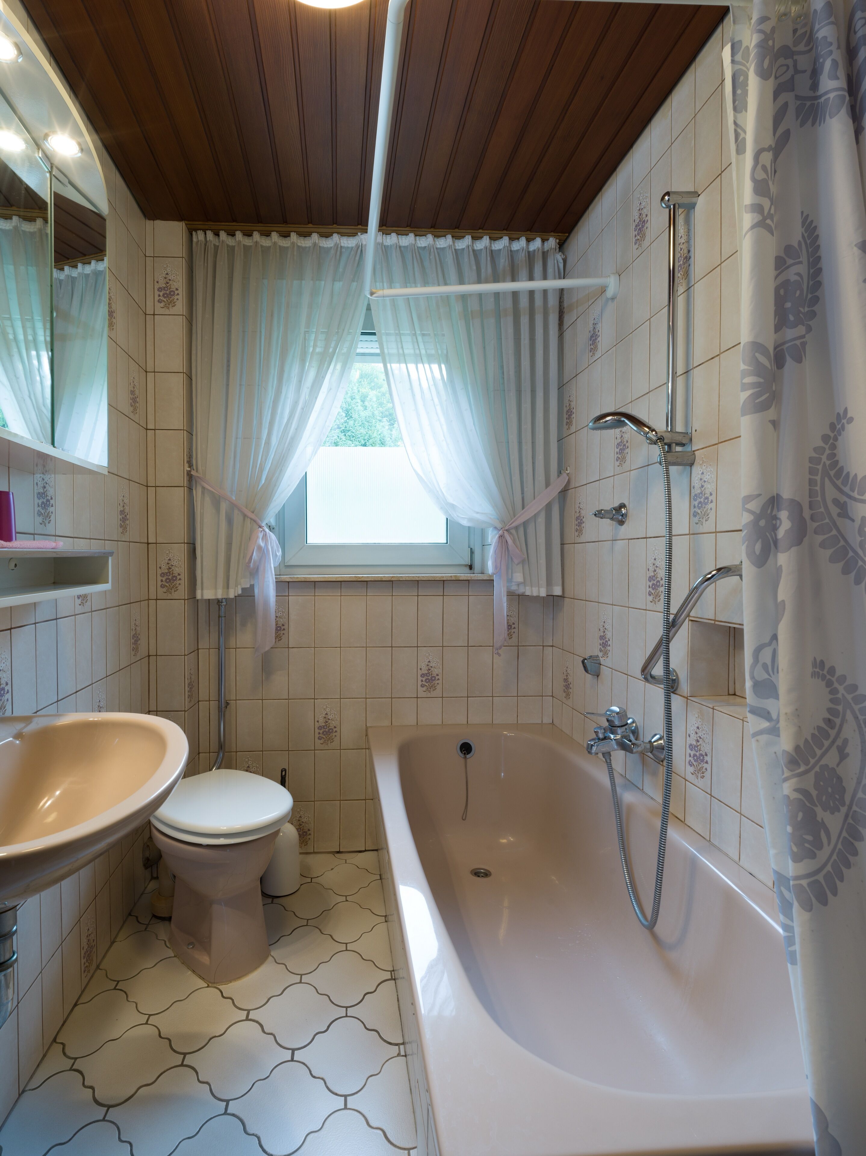 Enjoy your vacation in the heart of Merzig in a cozy 80sqm apartment