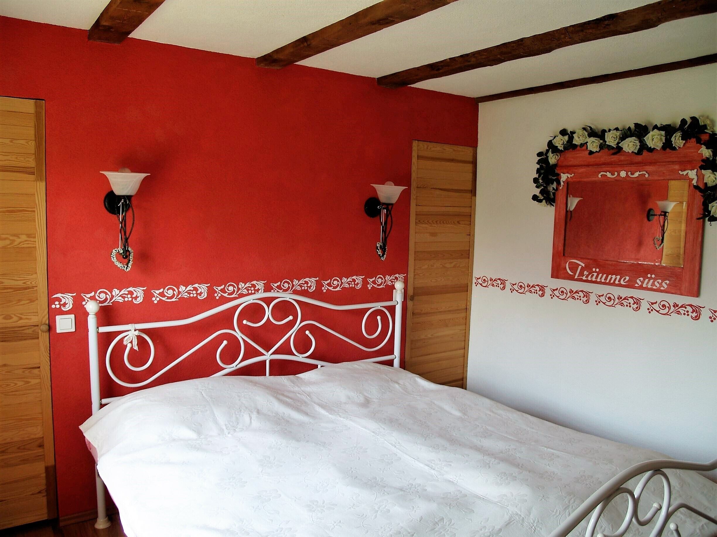 Large 120m ² family house, fireplace, gr. Garden, small stream, idyllic, nature, peace