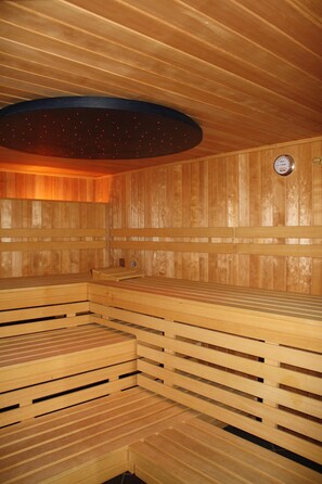 Sauna - Beachfront apartment with sea views, beach chair by the sea, parking at the house (Baabe)