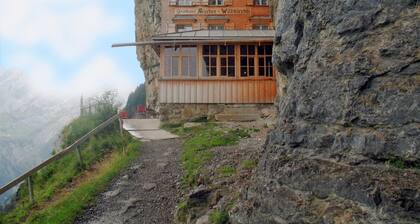 Large detached holiday home, family friendly, dream location, St Gallen, WiFi