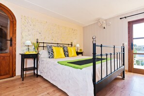3 Schlafzimmer, Bügeleisen/Bügelbrett, WLAN, Bettwäsche