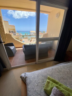 2 slaapkamers, een kluis op de kamer, een bureau