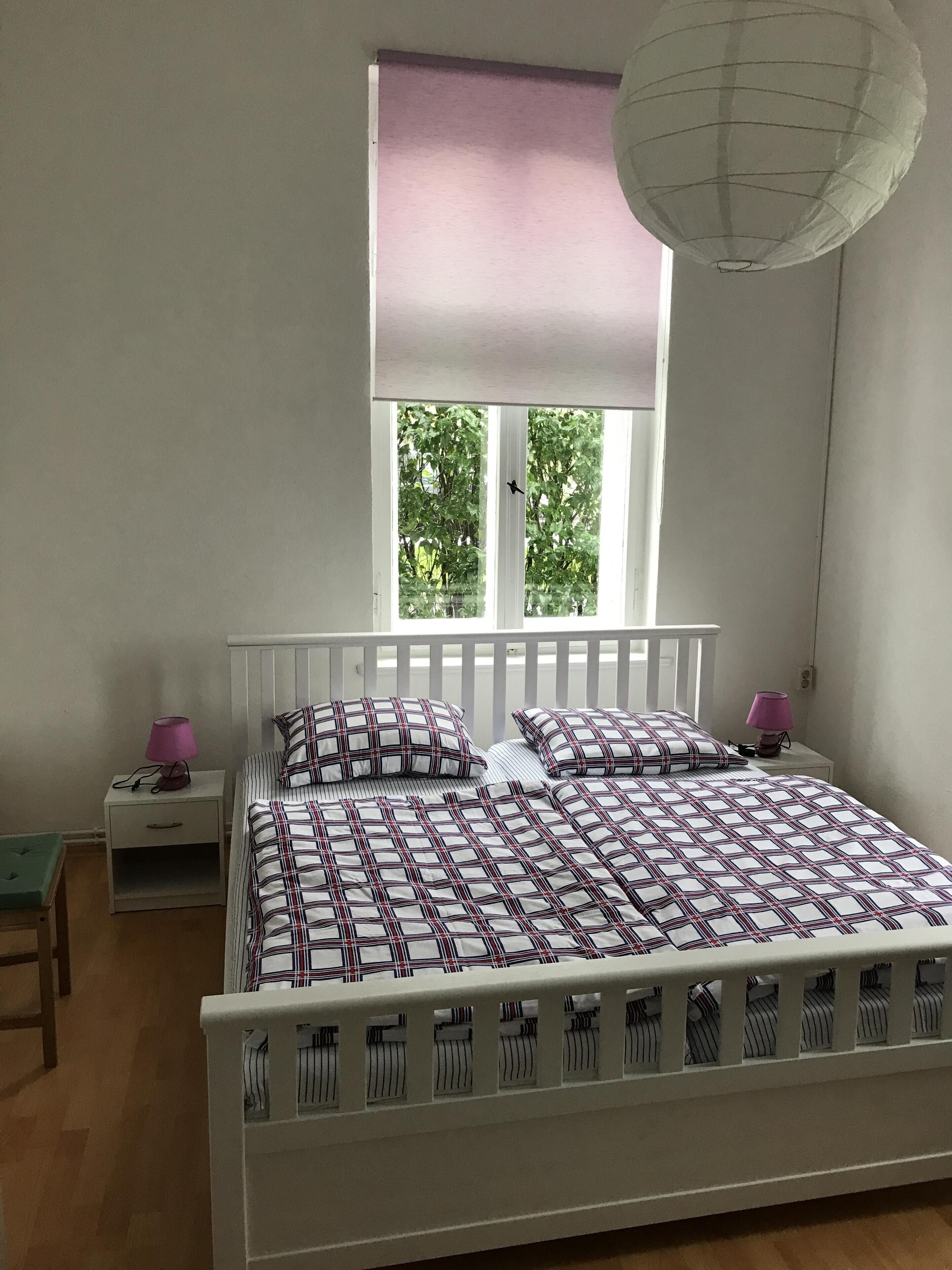 Ferienwohnung Fliederhecke, herzlich Willkommen! Neue gemütliche Ferienwohnung