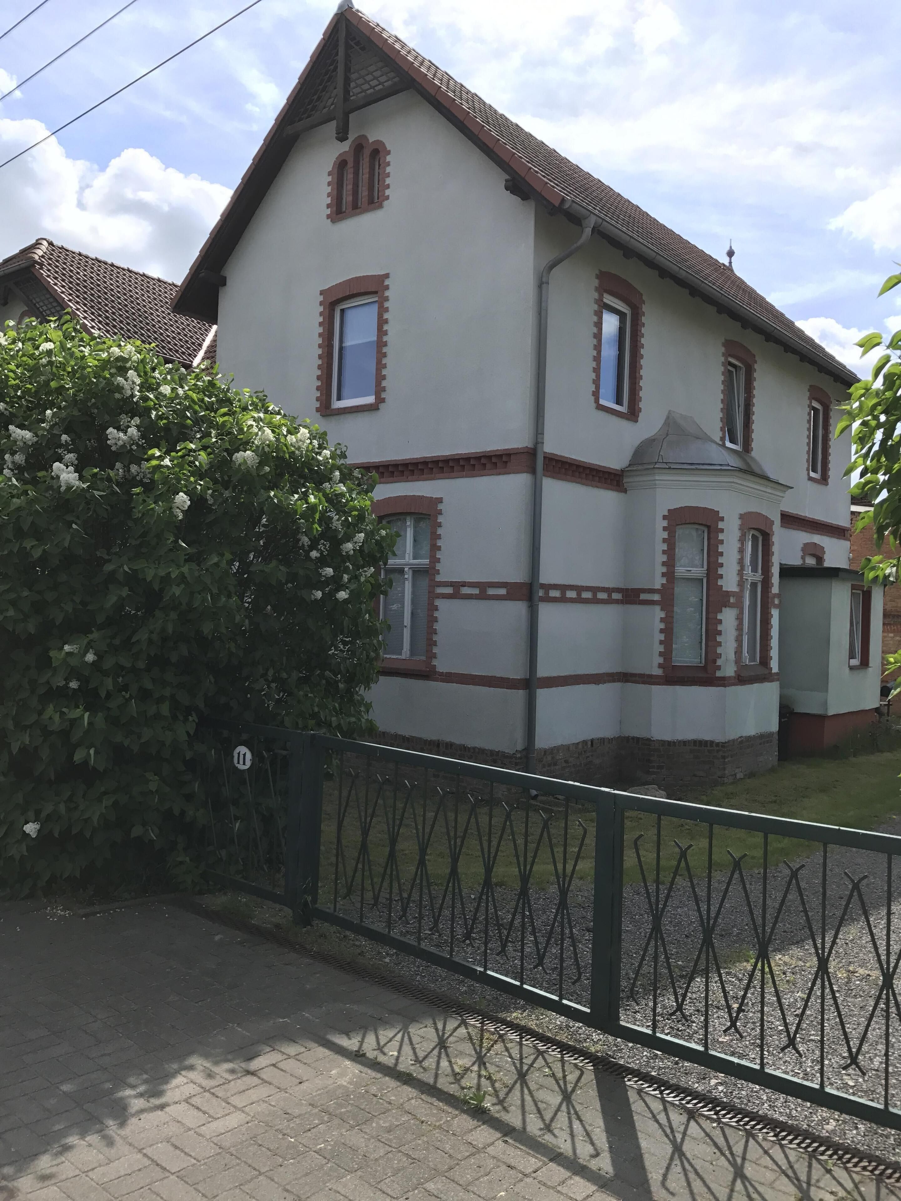 Ferienwohnung Fliederhecke, herzlich Willkommen! Neue gemütliche Ferienwohnung