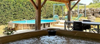 the gites les chênes n. 2, private pool and spa