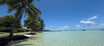 Bungalow Moe Moea by ENJOY VILLAS / 2 bdrm with AC / 1 bath / beach access