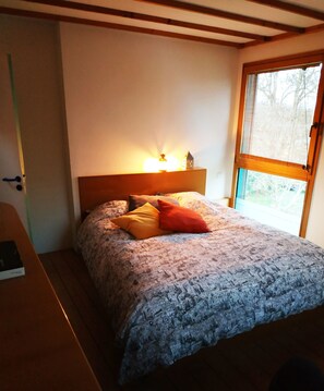 5 camere, ferro/asse da stiro, Wi-Fi