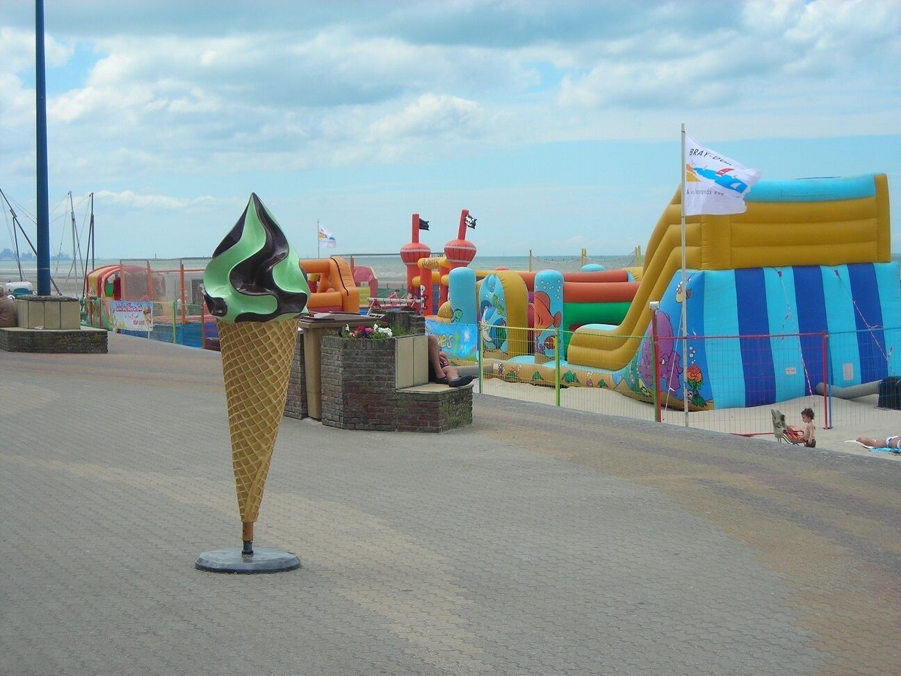 Holiday apartment near the beach