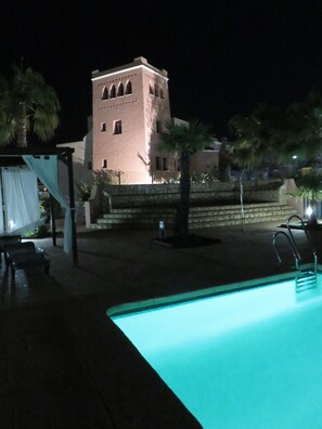 Outdoor pool - EXCEPTIONAL stay - Penthouse 6p - 100% Airco Wifi - 2x bedroom + bathroom (Vera)