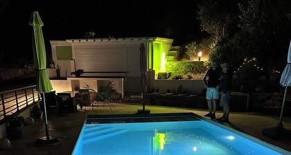 ERBALUNGA Cap Corse: T 2 tout confort Rez de Villa VUE MER, ACCĂS PISCINE