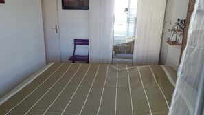 1 chambre, fer et planche Ă repasser, Wi-Fi gratuit