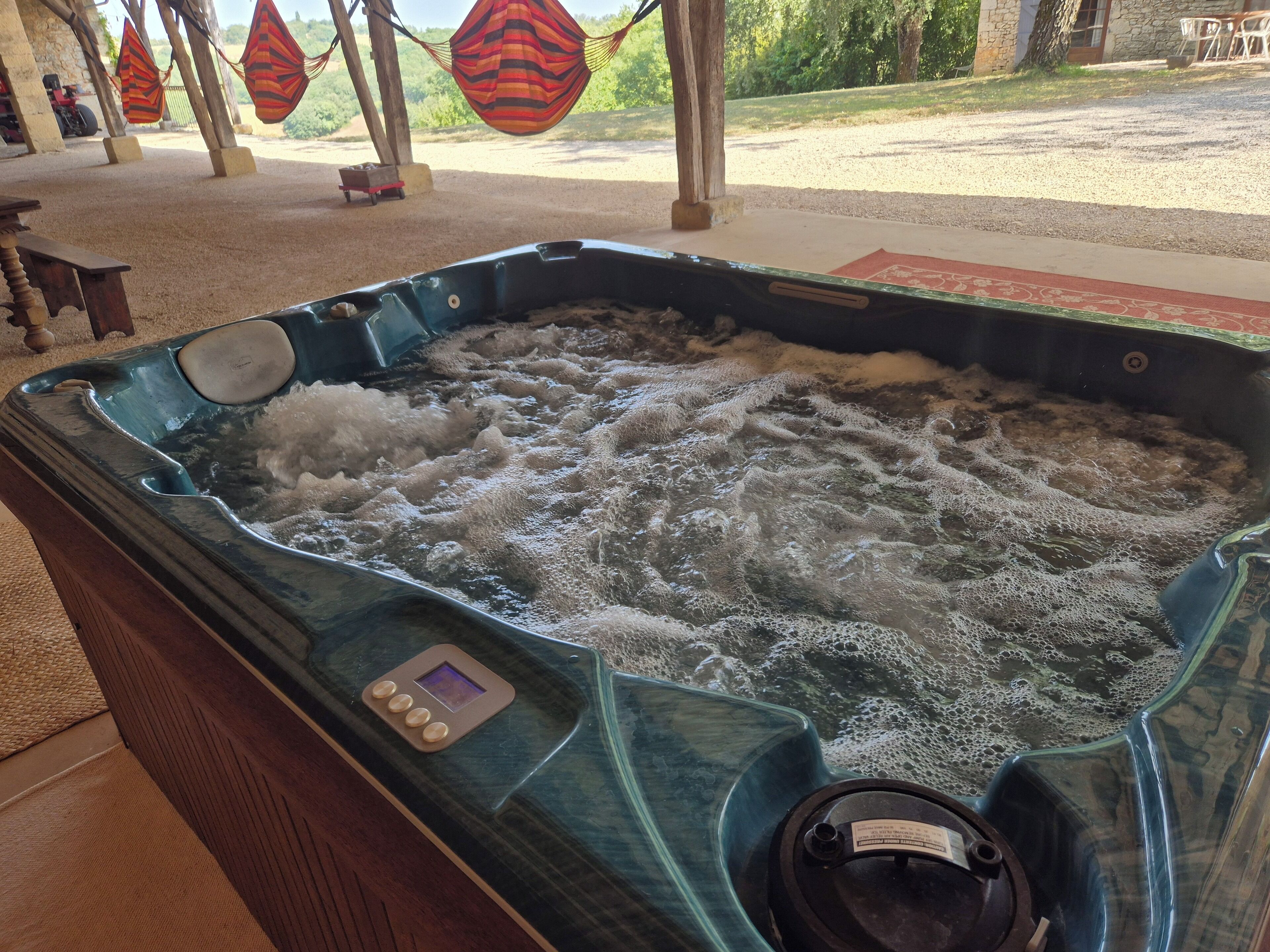 Bain à remous extérieur