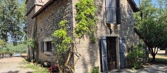 Charming old house with private SPA and swimming pool, estate in nature park