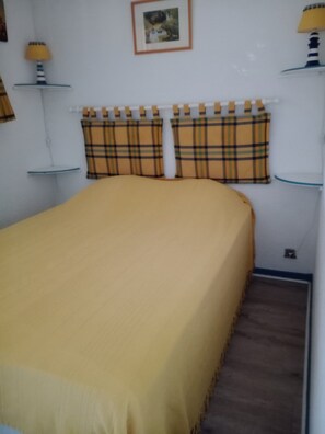 2 Schlafzimmer, Bügeleisen/Bügelbrett, WLAN