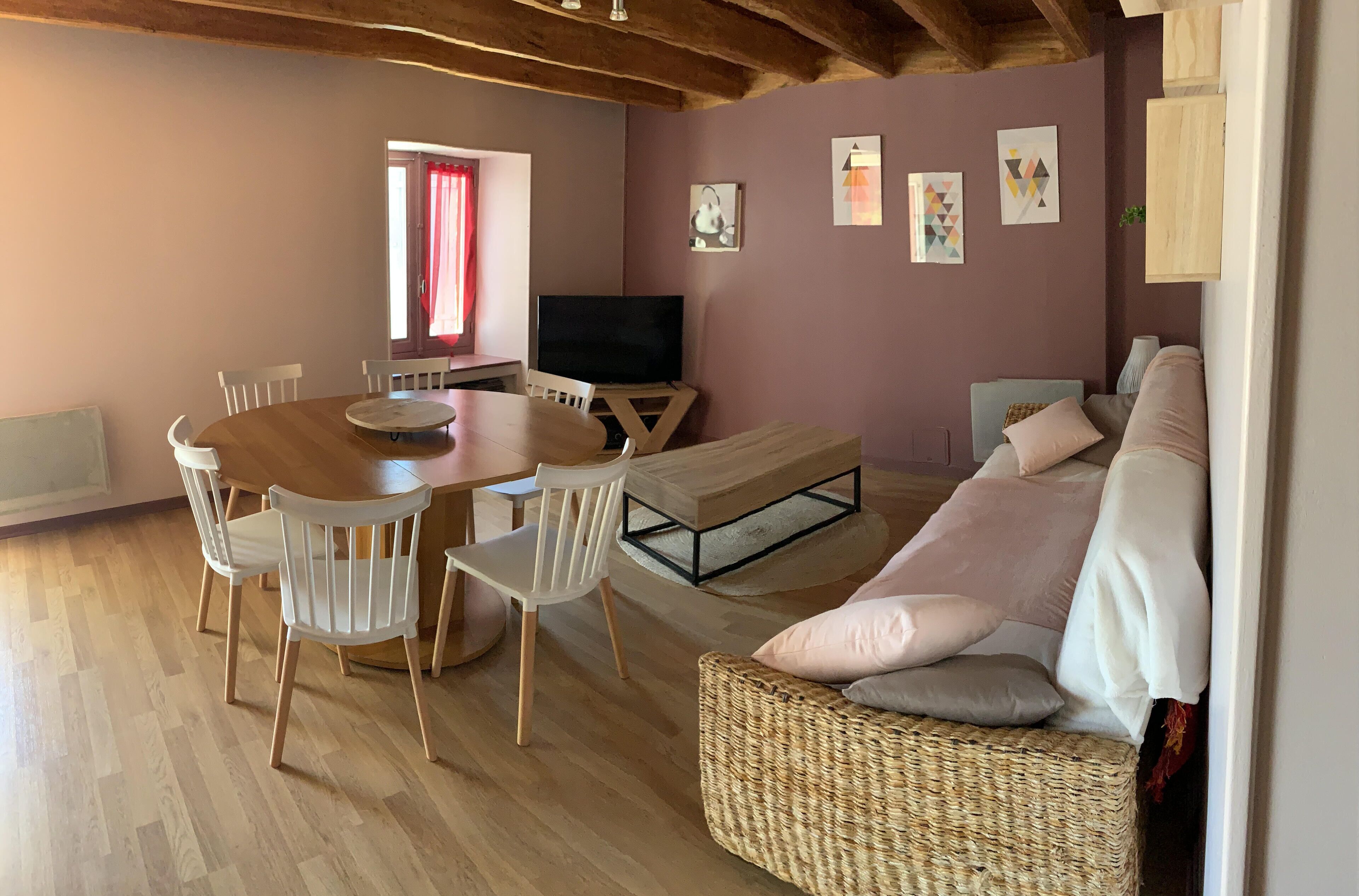 cottage near Futuroscope, countryside, with pool, sauna, jaccuzi professional 