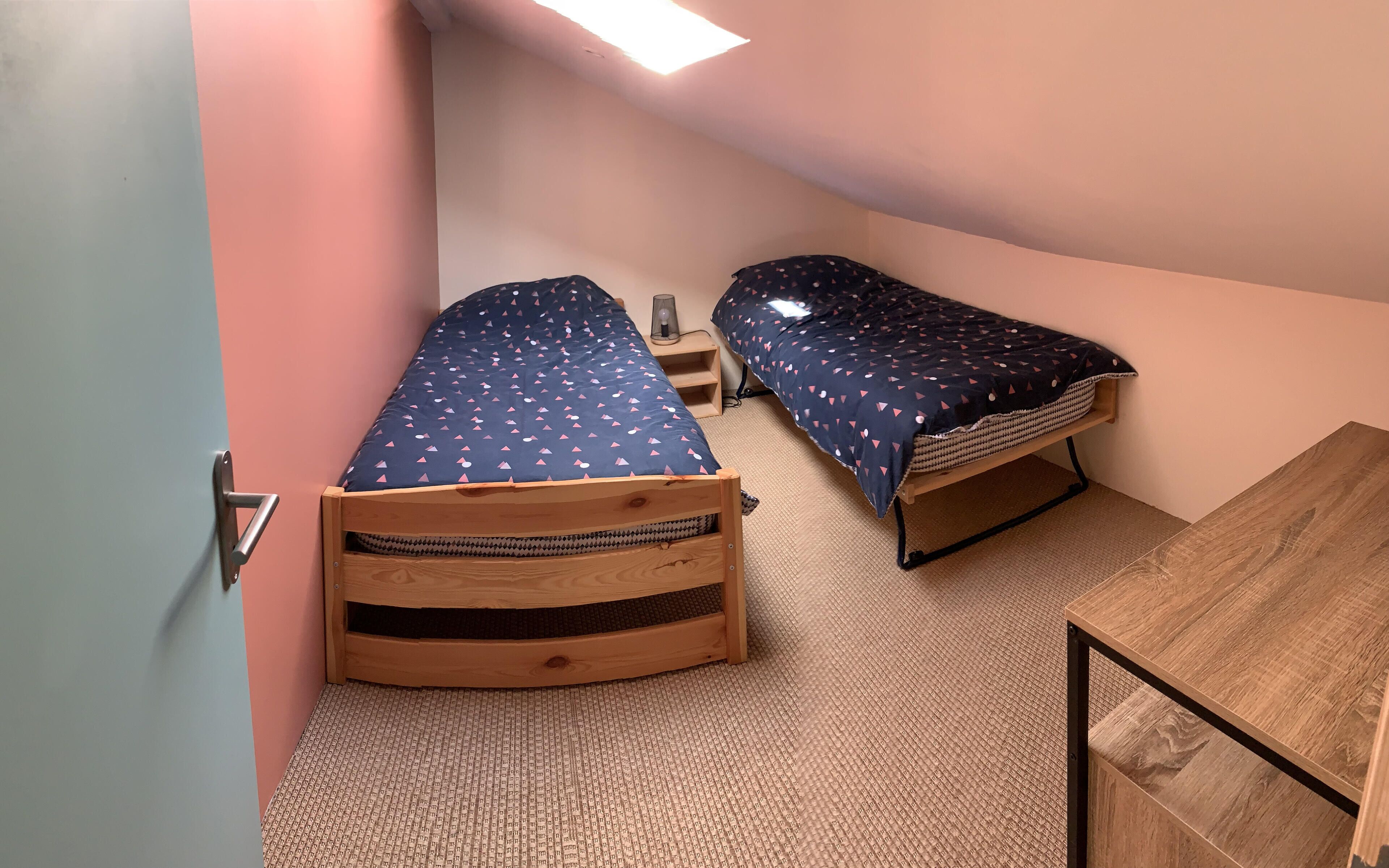 cottage near Futuroscope, countryside, with pool, sauna, jaccuzi professional 